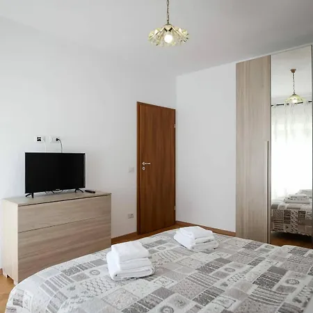 Apartment House
